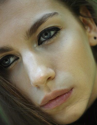 Depilación y Diseño de Cejas en el Campo Profesional de la Estética